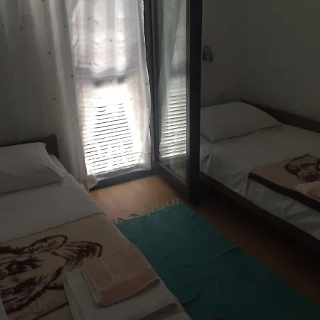 Apartment With A Parking Space Mandre, Pag - 13944 Kolan